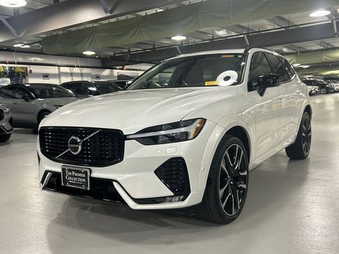 Used 2023 Volvo XC60 B5 Ultimate w/ Climate Package AWD/4WD image 5