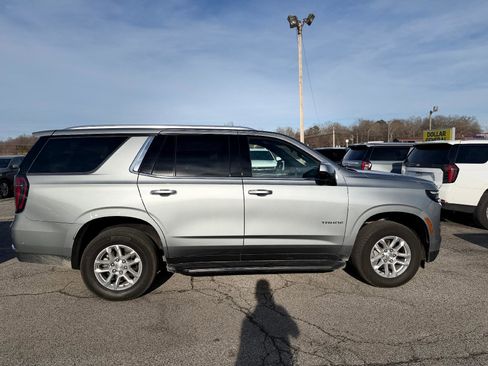 Used 2025 Chevrolet Tahoe LT image 2