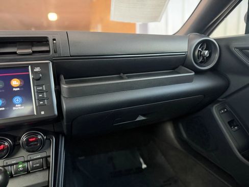 Used 2023 Toyota GR86 10th Anniversary SE RWD image 40