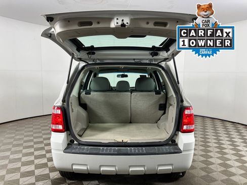 Used 2011 Ford Escape XLS w/ 101A Rapid Spec Order Code image 25