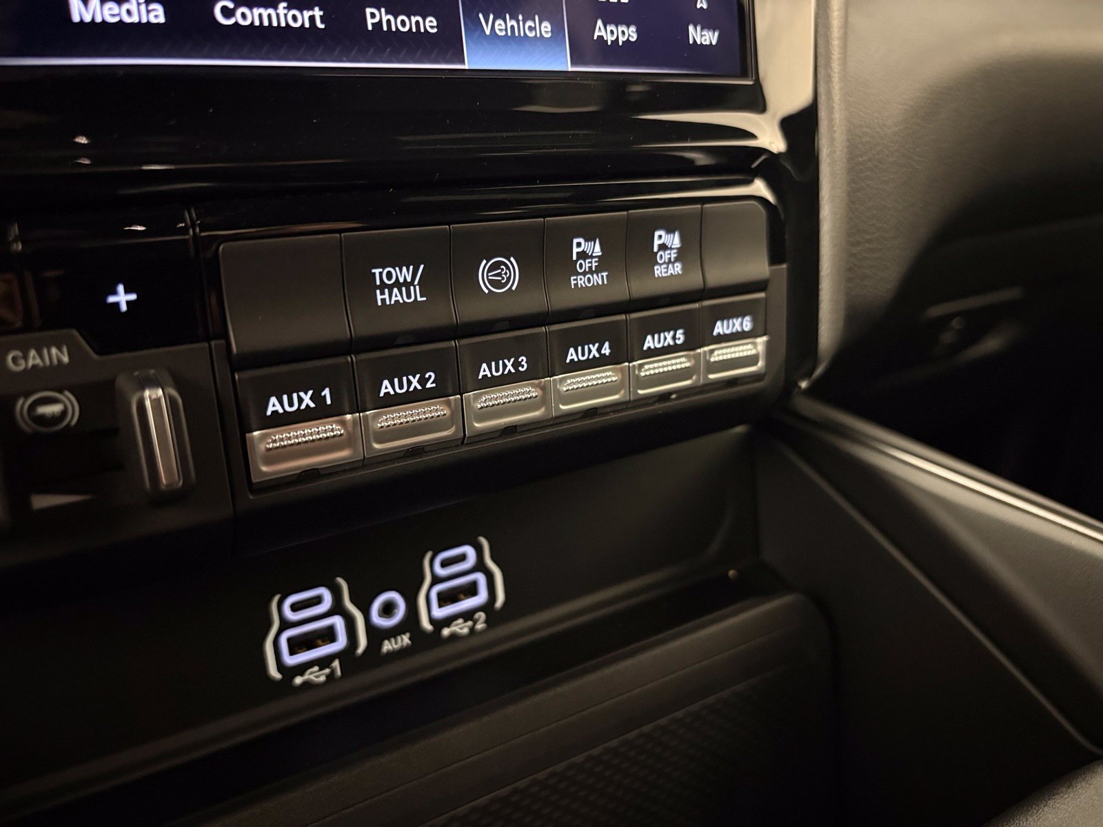 New 2027 RAM 3500 Big Horn AWD/4WD image 17