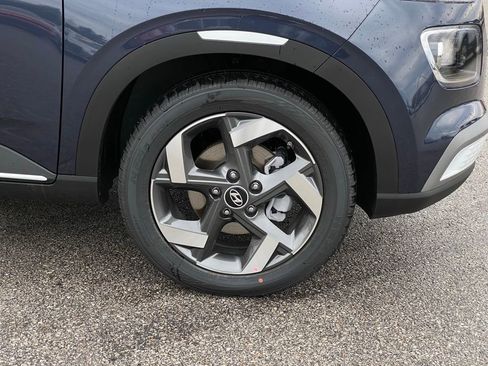 New 2026 Hyundai Venue SEL FWD image 31