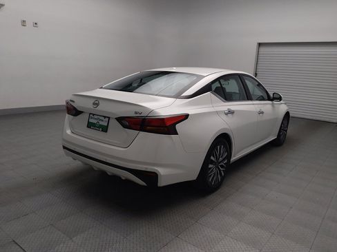 Used 2023 Nissan Altima 2.5 SV image 9