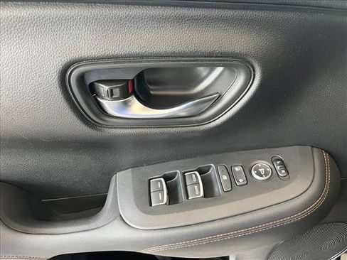 Used 2024 Honda HR-V Sport image 17