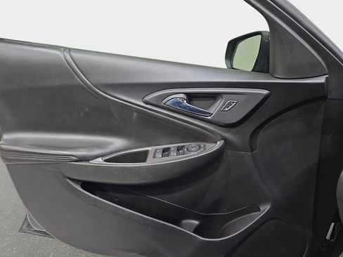 Used 2017 Chevrolet Malibu LT w/ Leather Package image 27