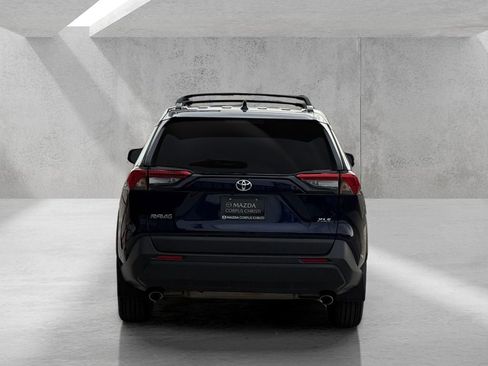 Used 2023 Toyota RAV4 XLE Premium image 6