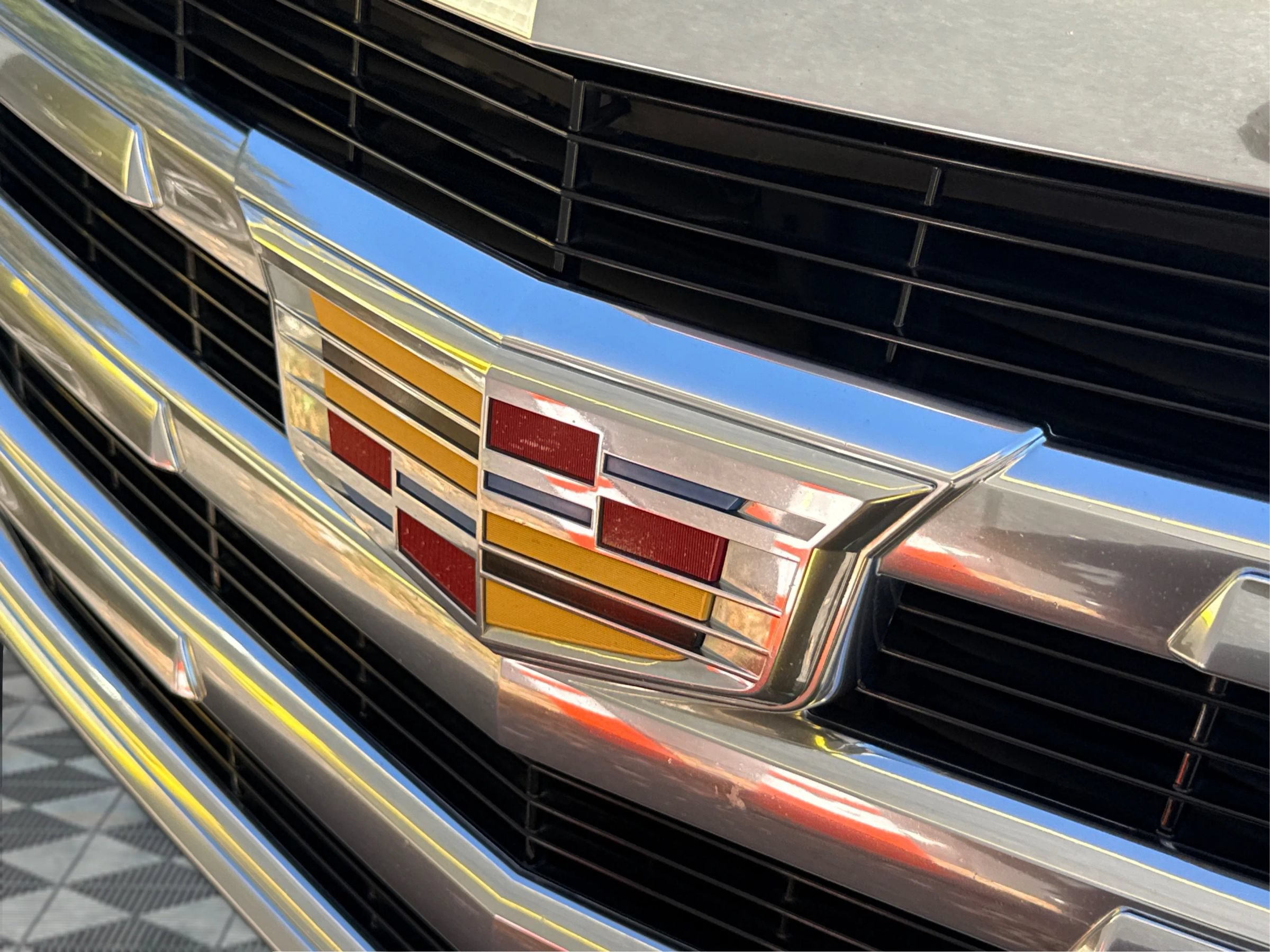 Used 2020 Cadillac Escalade ESV Luxury AWD/4WD image 30