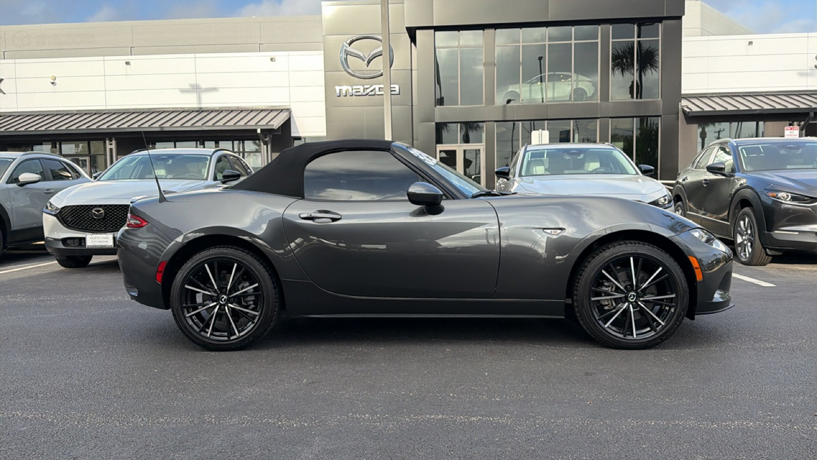 Certified 2025 MAZDA MX-5 Miata Grand Touring RWD image 3