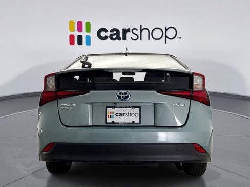 Used 2019 Toyota Prius LE image 4