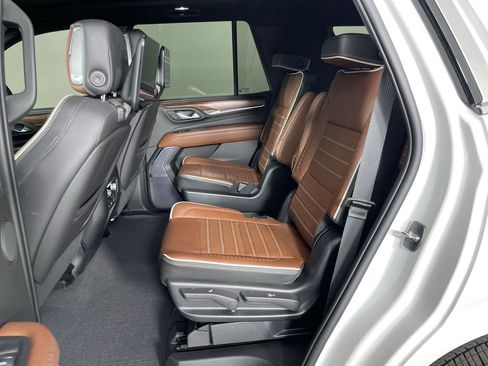 Used 2023 GMC Yukon Denali Ultimate image 25