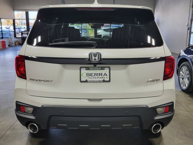 Certified 2025 Honda Passport EX-L image 6