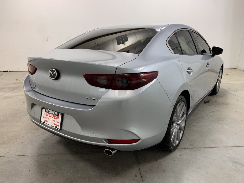 Used 2020 MAZDA MAZDA3 Sedan w/ Select Package FWD image 9