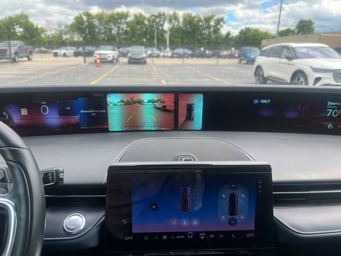 Certified 2024 Lincoln Nautilus Reserve w/ Equipment Group 202A AWD/4WD image 23
