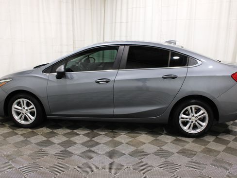 Used 2018 Chevrolet Cruze LT FWD image 31