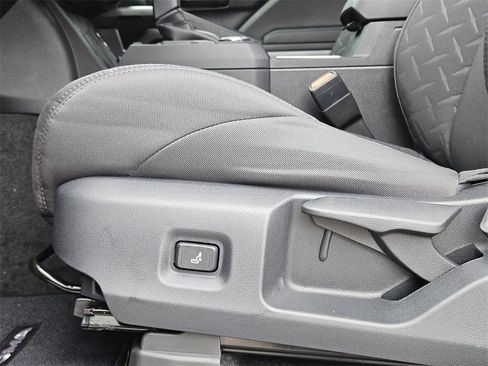 New 2025 Toyota Tacoma SR5 w/ Blackout Package (GST) image 18