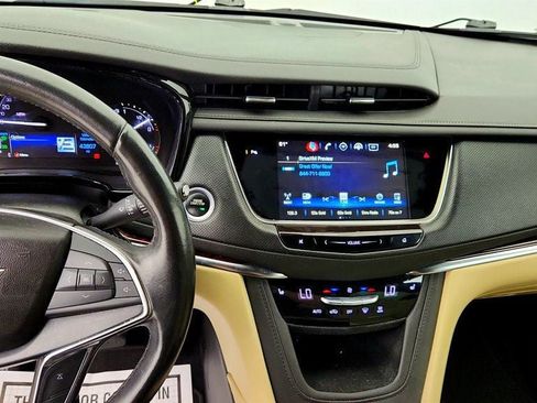 Used 2019 Cadillac XT5 Luxury FWD image 18