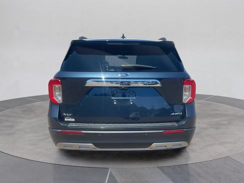 Certified 2023 Ford Explorer XLT w/ Equipment Group 202A AWD/4WD image 6