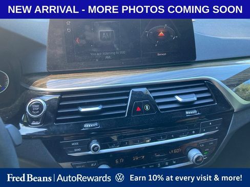 Used 2018 BMW 530i xDrive AWD/4WD image 12
