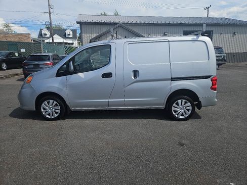 Used 2014 Nissan NV200 SV w/ Exterior Appearance Package FWD image 6