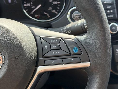 Used 2020 Nissan Rogue SL AWD/4WD image 19
