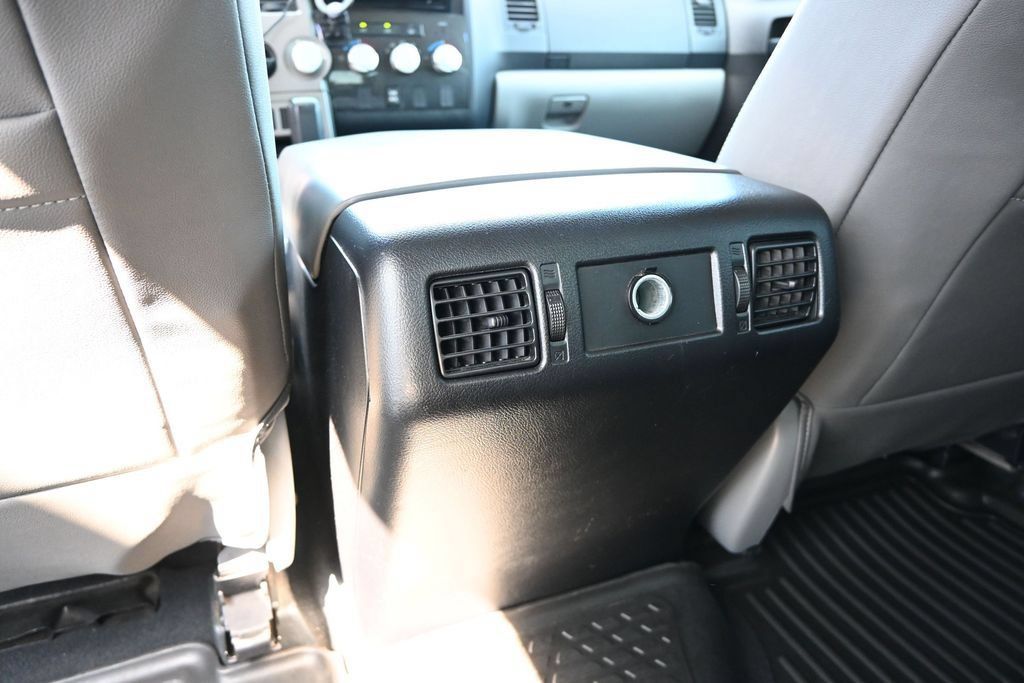 Used 2013 Toyota Tundra 2WD CrewMax w/ SR5 Pkg image 19