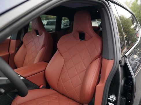 New 2026 BMW iX xDrive45 image 14