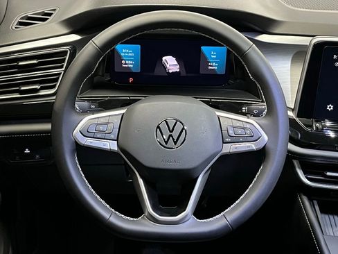 New 2026 Volkswagen Atlas Cross Sport SE image 9