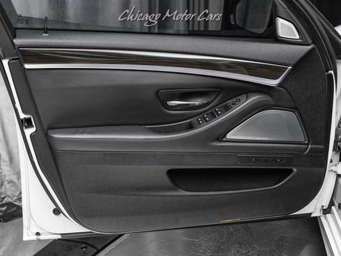 Used 2013 BMW M5 RWD image 34