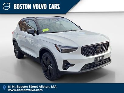 New 2026 Volvo XC40 B5 Ultra w/ Protection Package Premier