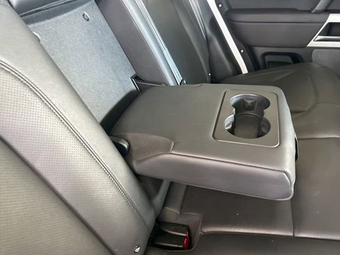 Used 2024 Land Rover Defender 110 S image 32