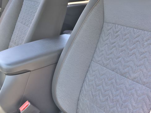 Used 2024 Chevrolet Equinox LT w/ LPO, Floor Liner Package AWD/4WD image 13