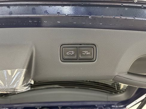 New 2026 Kia Carnival EX image 30