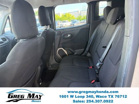 Used 2015 Jeep Renegade Latitude w/ Popular Equipment Group FWD image 24