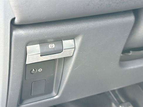 Used 2020 Land Rover Defender 110 X AWD/4WD image 11