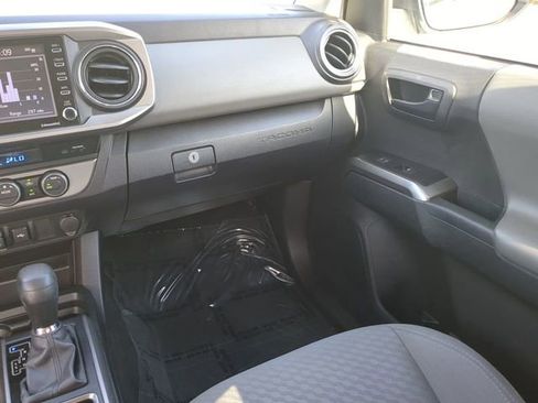 Certified 2022 Toyota Tacoma SR5 image 17