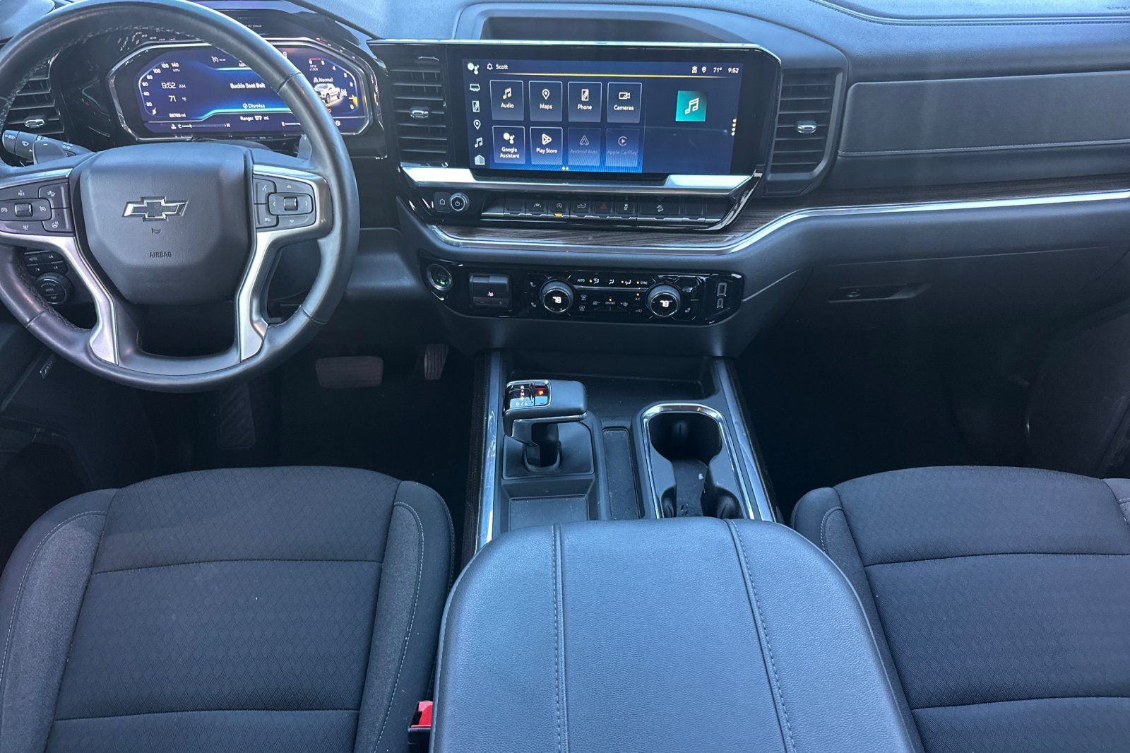 Used 2024 Chevrolet Silverado 1500 LT Trail Boss w/ Convenience Package II AWD/4WD image 15
