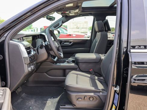 New 2026 GMC Yukon Elevation w/ Elevation Premium Package AWD/4WD image 9