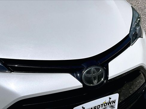 Used 2018 Toyota Corolla XLE FWD image 27