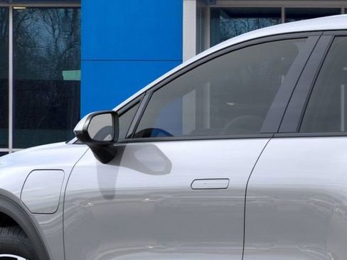 New 2026 Chevrolet Equinox EV LT image 12