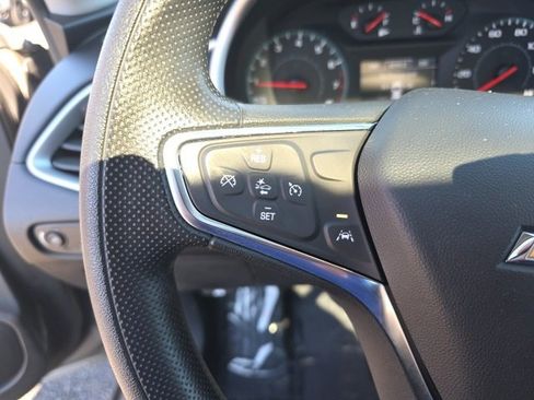 Used 2024 Chevrolet Malibu LT image 28