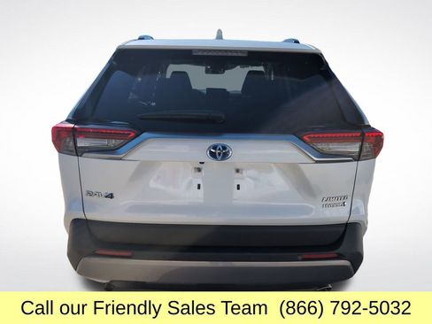 Used 2020 Toyota RAV4 Limited image 5
