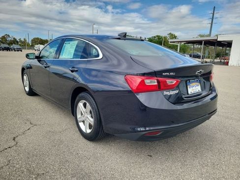Certified 2022 Chevrolet Malibu LS image 3