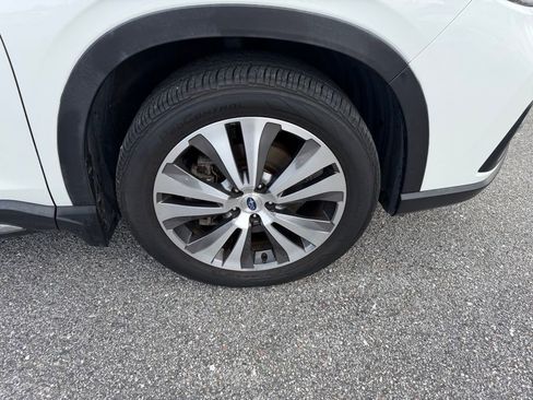 Used 2021 Subaru Ascent Limited w/ Technology Package AWD/4WD image 4
