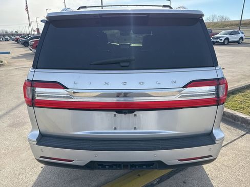 Used 2019 Lincoln Navigator Reserve w/ Cargo Package image 8