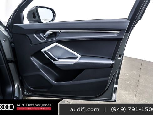 Used 2024 Audi Q3 2.0T Premium image 24