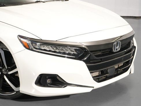 Used 2022 Honda Accord Sport Special Edition image 8