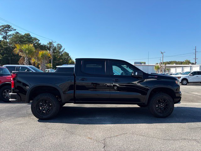 Used 2025 Chevrolet Silverado 1500 ZR2 w/ Technology Package AWD/4WD image 2