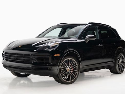Used 2020 Porsche Cayenne AWD/4WD image 4