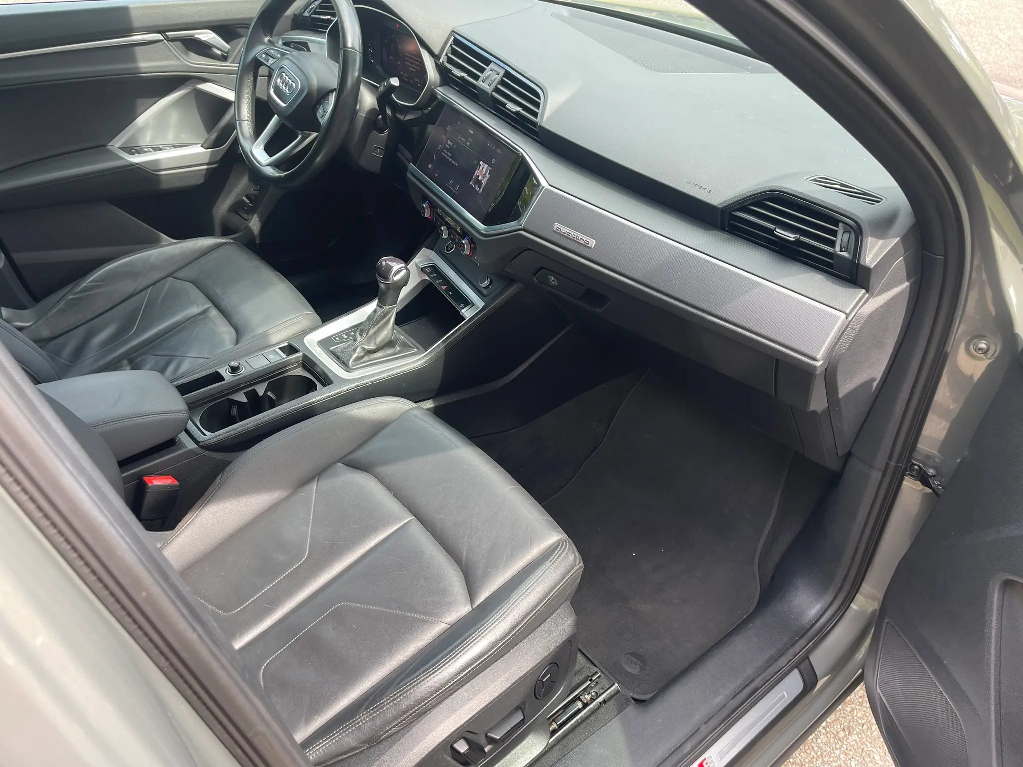 Used 2022 Audi Q3 2.0T Premium Plus AWD/4WD image 14