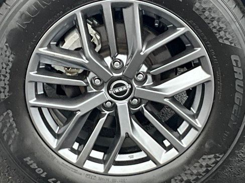 Used 2024 Nissan Rogue S image 9